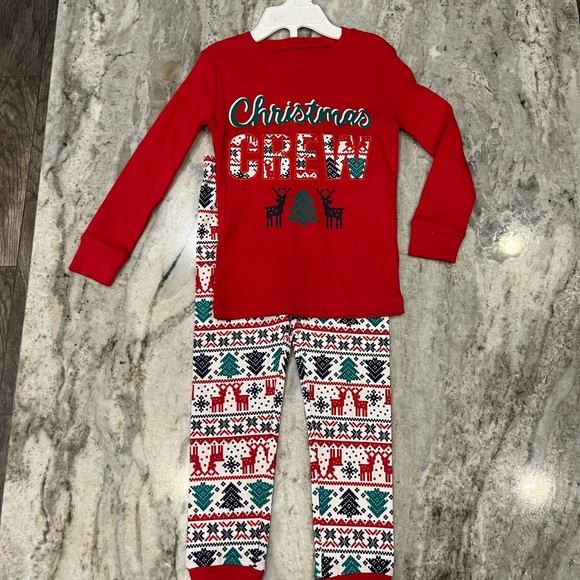 Jingles & Joy Christmas pajama sets - Picture 3 of 11